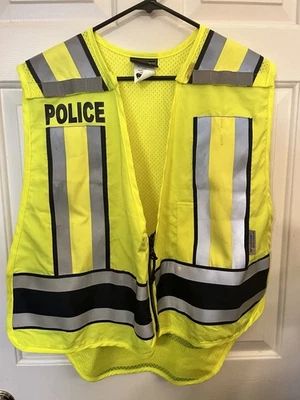 POLICE FLYING CROSS 715OOP 86 LARGE PRO SERIES HIGH VISIBILITY POLICE VEST - Image 1 of 3