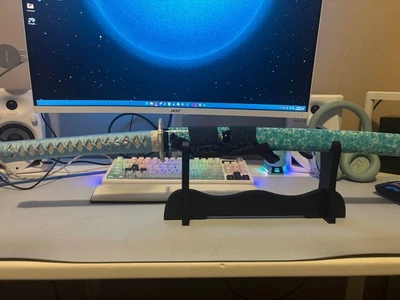 Katana Uchi Choji Hamon azul cielo | Katana personalizada hecha a mano - lista para Tameshigiri. Foto 1 de 4