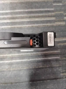 EMC V6-PS6FX-800 005050810 005050809 800G SSD VNXe3200 Hard Drive - Picture 1 of 5