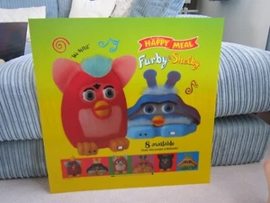 McDonalds translite 2001, happy meal Furby & Shelby, 55cm x 55 cm - Imagen 1 de 1