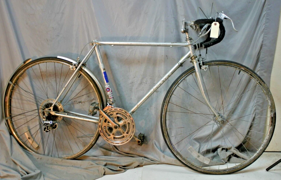 Bicicleta de carretera Schwinn World Sport Touring 1984 54 cm pequeña orejetas acero envío a EE. UU. Foto 1 de 4