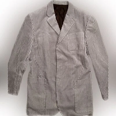 Stunning 3 button JPG - Image 1 of 4