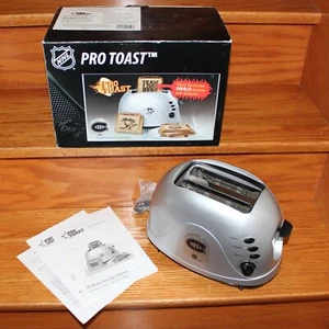 new open box Montreal Canadiens PRO TOAST Two Slice Automatic Toaster NHL - Picture 1 of 11