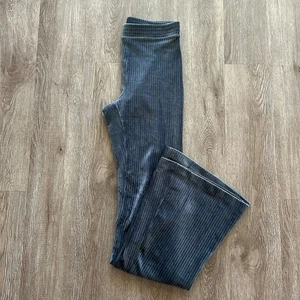 Aerie Velour Ribbed Flare Pants Dark Grey Size Small Long 34" Inseam - Picture 1 of 5