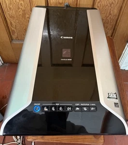 Canon Canoscan 8800F Scanner - Power Tested - No Discs - Photo 1/7