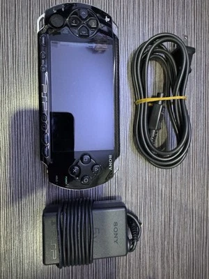 Sony PSP 1001 Console Handheld Black System WITH CHARGER - Very Good Condition! - Image 1 of 4