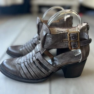 Freebird by Steven Blake sandalo stivaletto con cinturino in pelle marrone taglia 7 - Foto 1 di 6