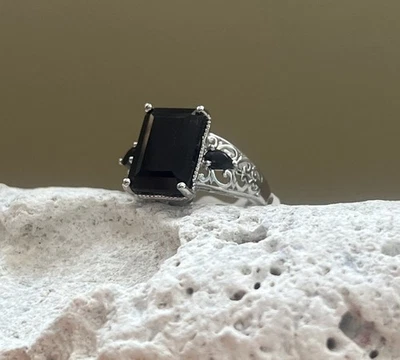 Anillo de turmalina negra australiana talla 9 Foto 1 de 4