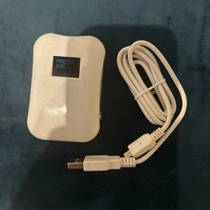Vollara FreshAir Personal Air Purifier Rechargeable Lightweight Use Anywhere EUC - Picture 1 of 3