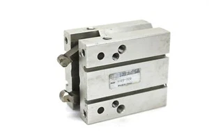 SMC MHZ2-32D Air Gripper 32mm Bore 22mm Stroke - Picture 1 of 3