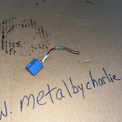 1991-1993 Dodge Ram D150 D250 D350 Cargo Light Switch Plug - Image 1 of 2