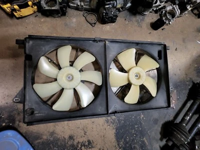 Ventiladores de refrigeração de radiador Cadillac DTS 2006 2007 2008 2009 2010 2011 - Imagem 1 de 2