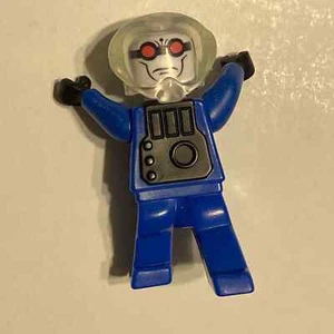 Mr Freeze LEGO Batman Actionfigur McDonalds Happy Meal Spielzeug 2008 DC Comics 3 Zoll - Bild 1 von 6