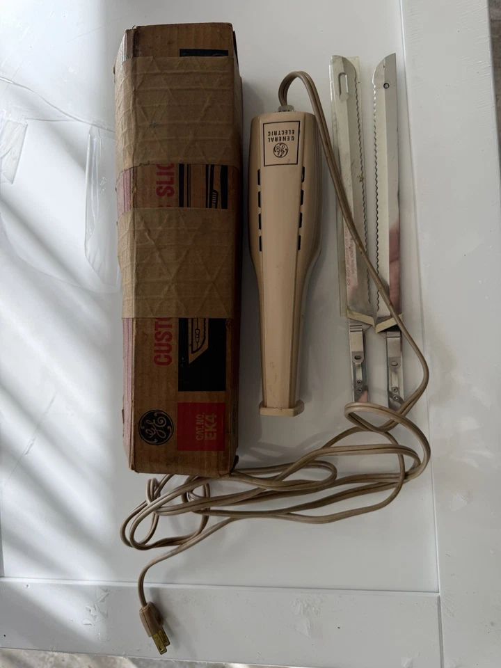 Juego de talla de cuchillos eléctricos GE Foto 1 de 1