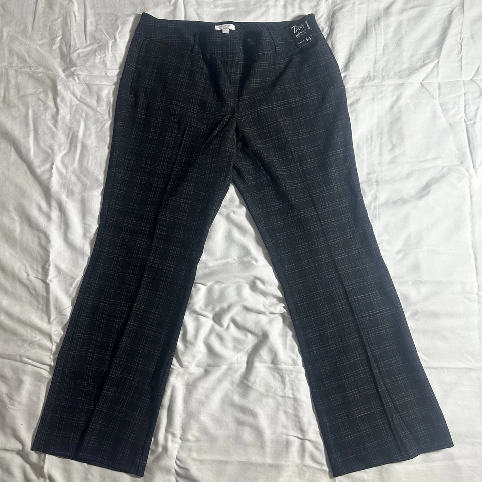 Calça New York & Co NY & Co 7th Avenue cintura média bootcut elástica 14 média preta nova com etiquetas - Imagem 1 de 4