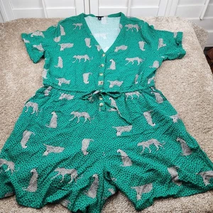 Torrid 00 Green Leopard Print Button Front Tie Waist Romper Short Sleeve - Picture 1 of 7