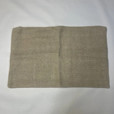 Funda de almohada lumbar Pottery Barn 16 x 26 en lino natural marfil texturizado Foto 1 de 4