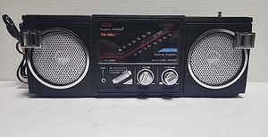 Vintage Electro Brand AM/FM Stereo Radio Model #2220 Tested Antenna Intack - Picture 1 of 7