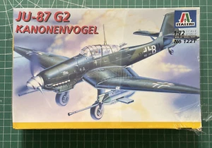 1:72 scale JU-87 G2 Kanonenvogel model kit Italeri 1221 - Picture 1 of 6