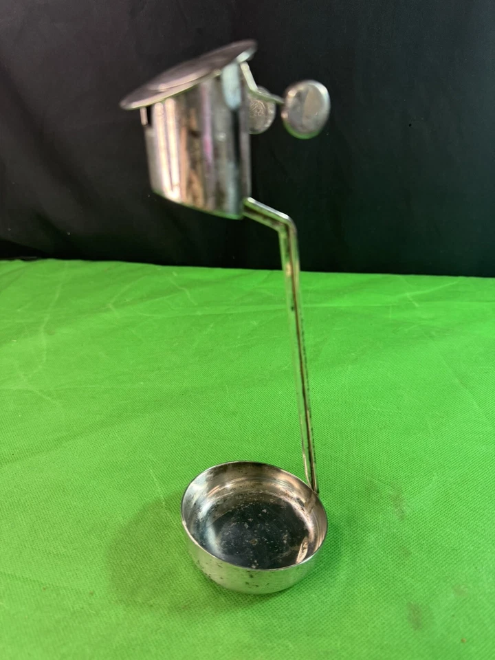 "Dispensador de aceite plateado vintage Alessi Italia Officina EPSS años 40-50 10""" Foto 1 de 4