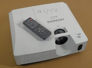 Hitachi CP-X2515WN XGA HDMI 2700 Lumens Projector ~ Only 25 Hour  on Lamp - Picture 1 of 3