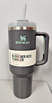 Nuevo vaso Stanley The Quencher 40 oz H2.0 FlowState - carbón ¡Envío y devolución gratuitos!! Foto 1 de 4