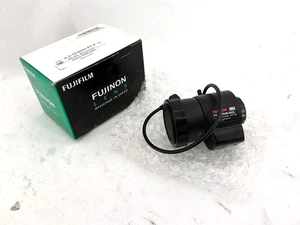 New Fujinon YV5X2.7R4B-SA2L Fujinon Lens CS Varifocal 1:1.3/2.7-13.5mm 1/3 - Picture 1 of 8
