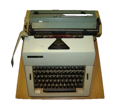 Alte mechanische Schreibmaschine Breitband Robotron 20 DDR sehr schwer robust - Bild 1 von 4