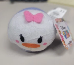 Disney Tsum Tsum Daisy Duck ~ Round 1 ~ New With Tags - Picture 1 of 6