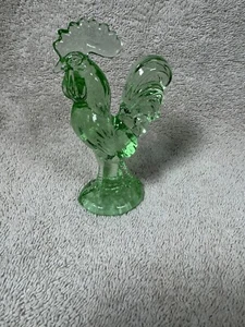 Vintage Green Depression Style Glass Rooster Chicken Figurine Farmhouse Style - Picture 1 of 4