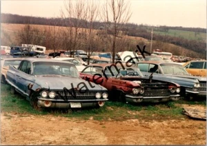Junkyard junk rusty old vintage automobile car found photo 3.5x5" C9-27 - Picture 1 of 1