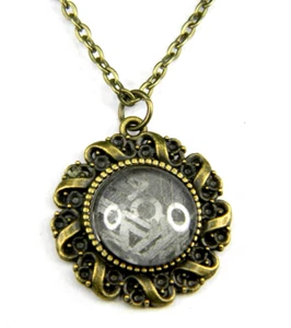 Aletai Iron IIIE Meteorite Pendant Necklace 24-inch chain - APN16 - Picture 1 of 7