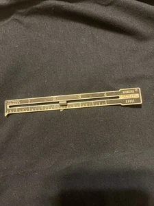 HIAWATHA Sewing & Knitting Gauge Made in the USA Used Vintage Americana Measure - Picture 1 of 2