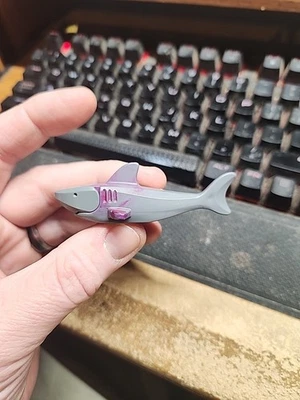 LEGO City Shark Grey Ocean Animal Vintage Figure - Image 1 of 4