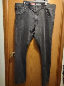 Wrangler Unlimited Comfort Black Jeans Mens 42 x 32 Straight Leg Stretch - Picture 1 of 7