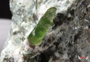 81,45 gr. ESPÉCIMEN DE PERIDOTO RARO - MYANMAR - Imagen 1 de 5