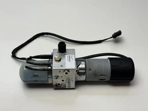 2010-2014 AUDI TT MK2 CONVERTIBLE TOP ROOF HYDRAULIC PUMP MOTOR - Bild 1 von 5