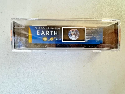 Micro-Trains #10200833 N Scale-EARTH-60' Box Car (excess height) w/Light- NOS - Image 1 of 4