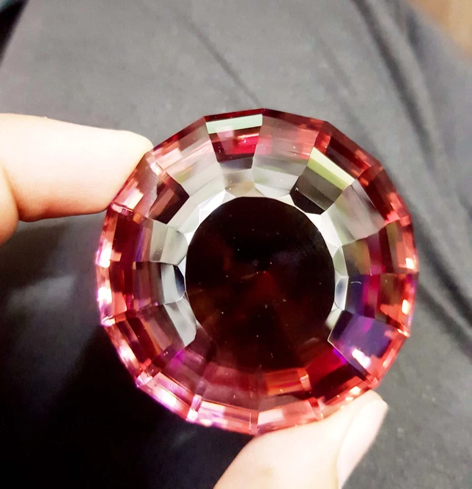 500 Ct Extra Fine Cut Alexandrite Color Changing Fancy Shape Loose Gemstone - Image 1 of 4