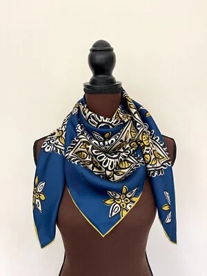 Burberry Seda Envoltura Prorsum Logo Suerte Floral Azul Alhambra Oro Flor Bufanda Foto 1 de 4