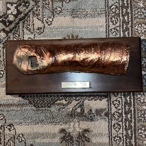 Vintage / Antique Bronze / Copper Broken Arm Cast Mounted! Military Oddity. - Picture 1 of 9