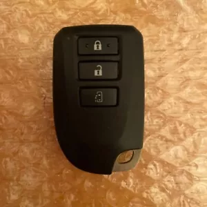 Toyota Hiace SPADE NSP141 Porte 3 Button Smart Key FOB Keyless 007YUUL0776 - Picture 1 of 3
