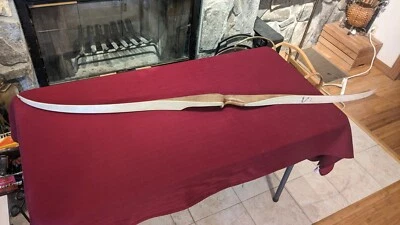 Vintage Ben Pearson Cougar RECURVE BOW 706-64 - Image 1 of 4