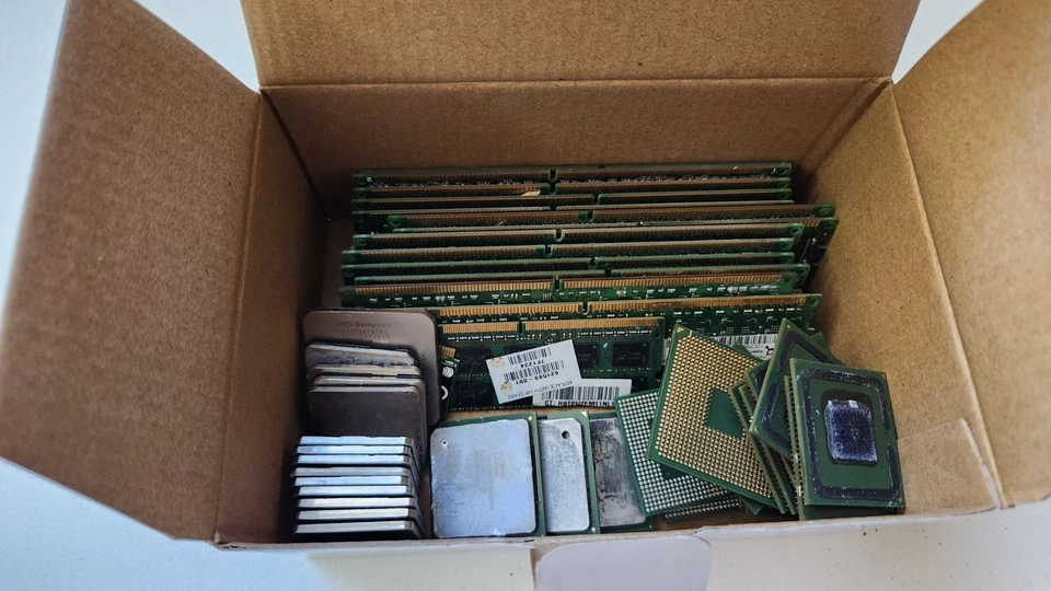 Scrap RAM Memory CPU and CPU heat sink From PC For Gold and Copper Recovery - Image 1 of 1