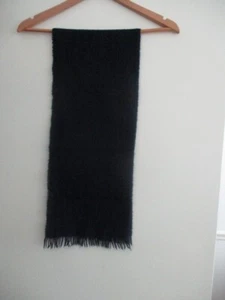 SCARF, WOOL, NAVY BLUE, EXCELLENT CONDITION - Picture 1 of 2