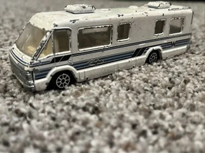 1990 ROAD CHAMPS INC. WEST CALDWELL NJ07006 WINNEBAGO CHIEFTAIN USED - Picture 1 of 8