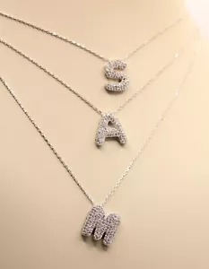 LETTERA CIONDOLO ARGENTO RODIATO ZIRCONI BIANCHI FORO PASSANTE MM 16X16 EXPLOIT - Foto 1 di 4