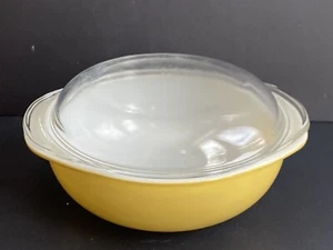 Vintage Pyrex Ginger Yellow 024 2 qt Casserole w/ pyrex lid 024C  dutch oven - Picture 1 of 5