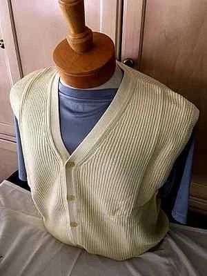 New NWT Pringle Faldo Mens Yellow Cardigan Sweater Vest ,L. $90 value - Image 1 of 3
