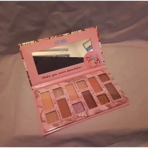 S.F.R Color Doughnut Eyeshadow Palette - Picture 1 of 3